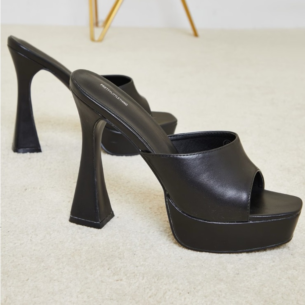 Prettylittlething Black Mule Chunky Slide Heels